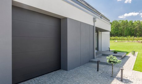 Installation d'une porte de garage motorisée à Belfort